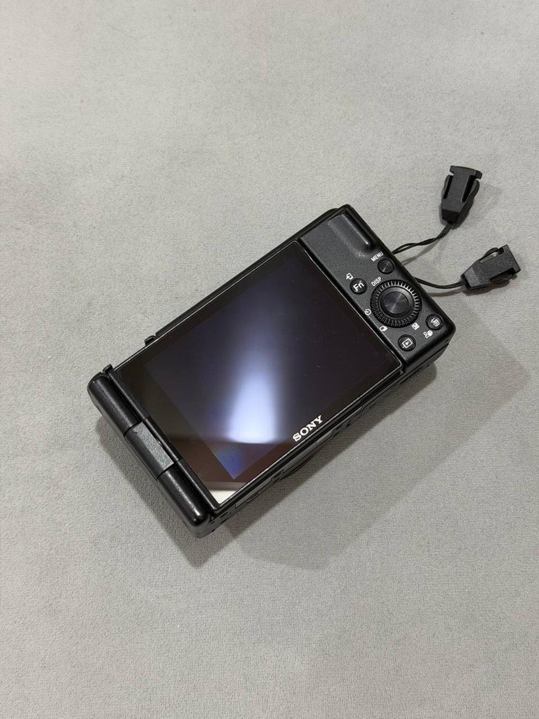Sony Фотоаппарат Sony ZV-1F — фото 2