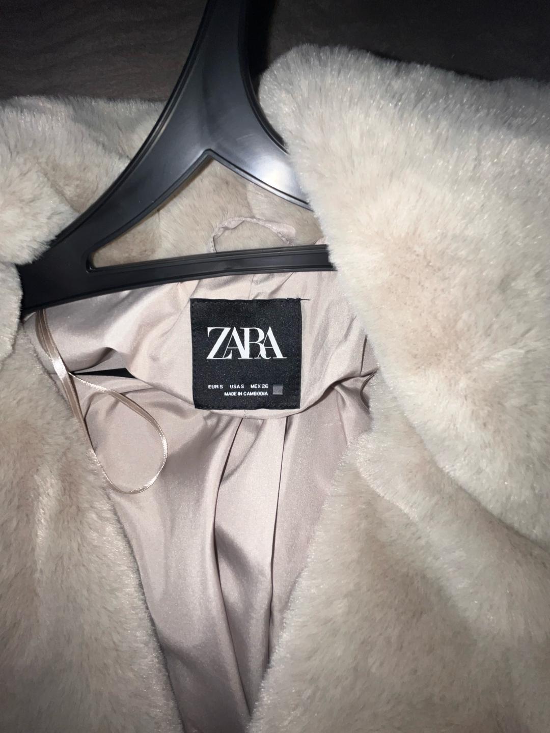 Zara Бежовая шуба: Zara — фото 2