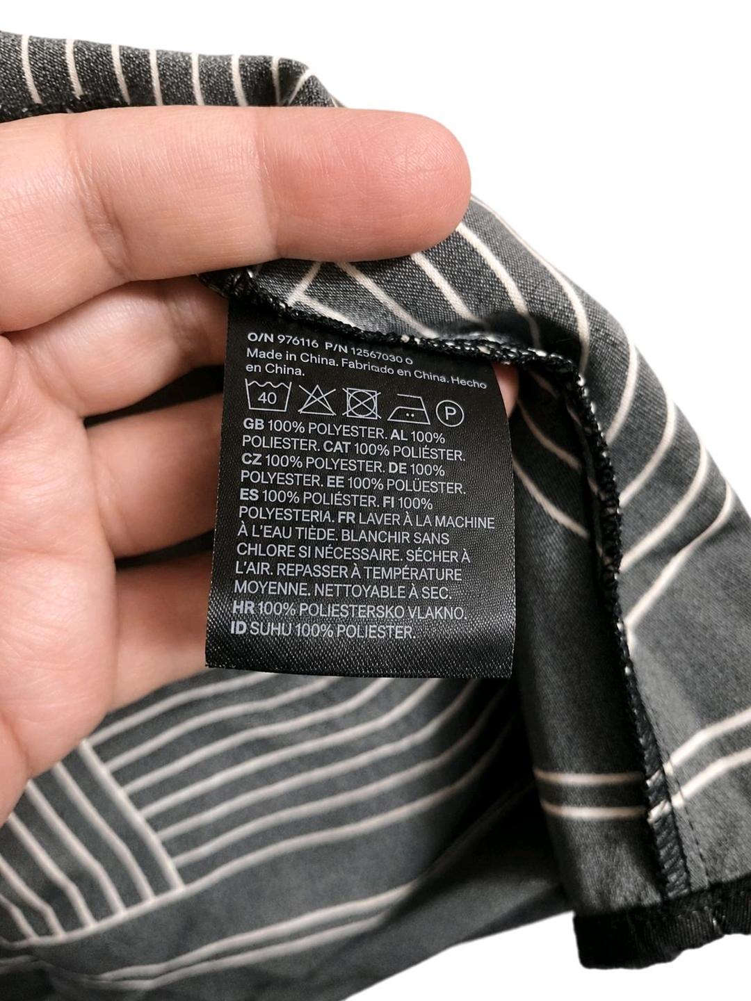 H&M Рубашка H&M с геометрическим принтом — фото 2