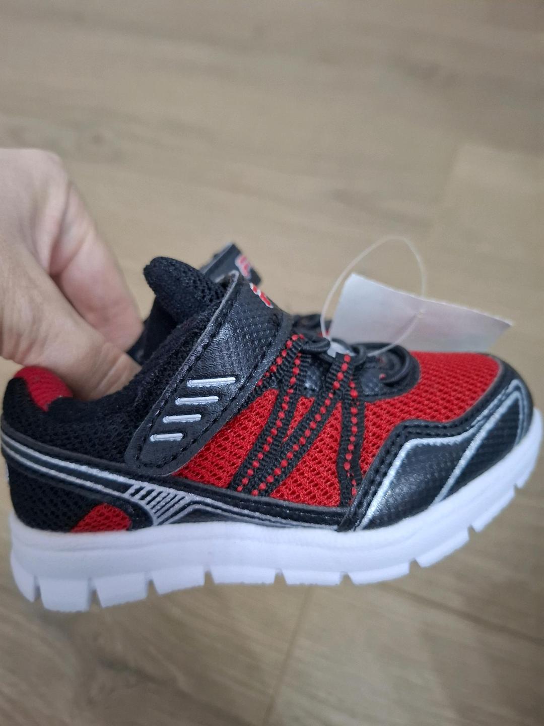 FILA Новые кроссовки Fila  Размер маленьких деток — фото 2
