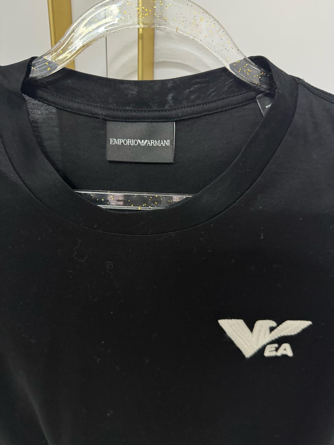 Emporio Armani Футболка Emporio Armani оригинал — фото 2