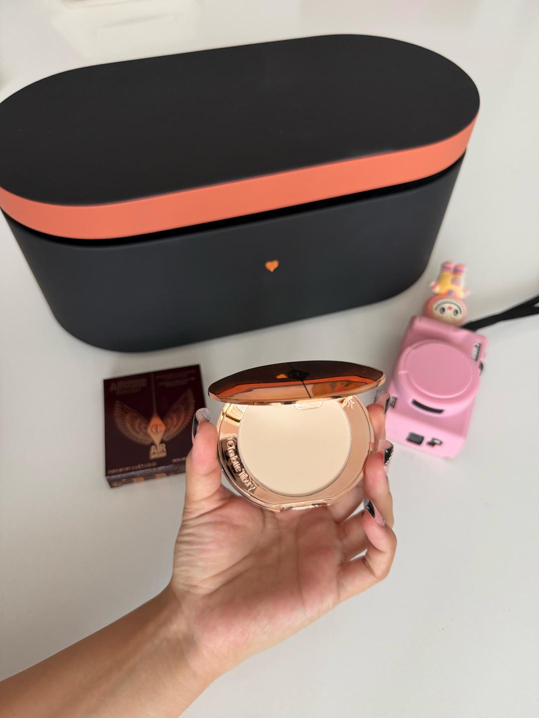 Charlotte Tilbury Пудра Charlotte Tilbury — фото 2