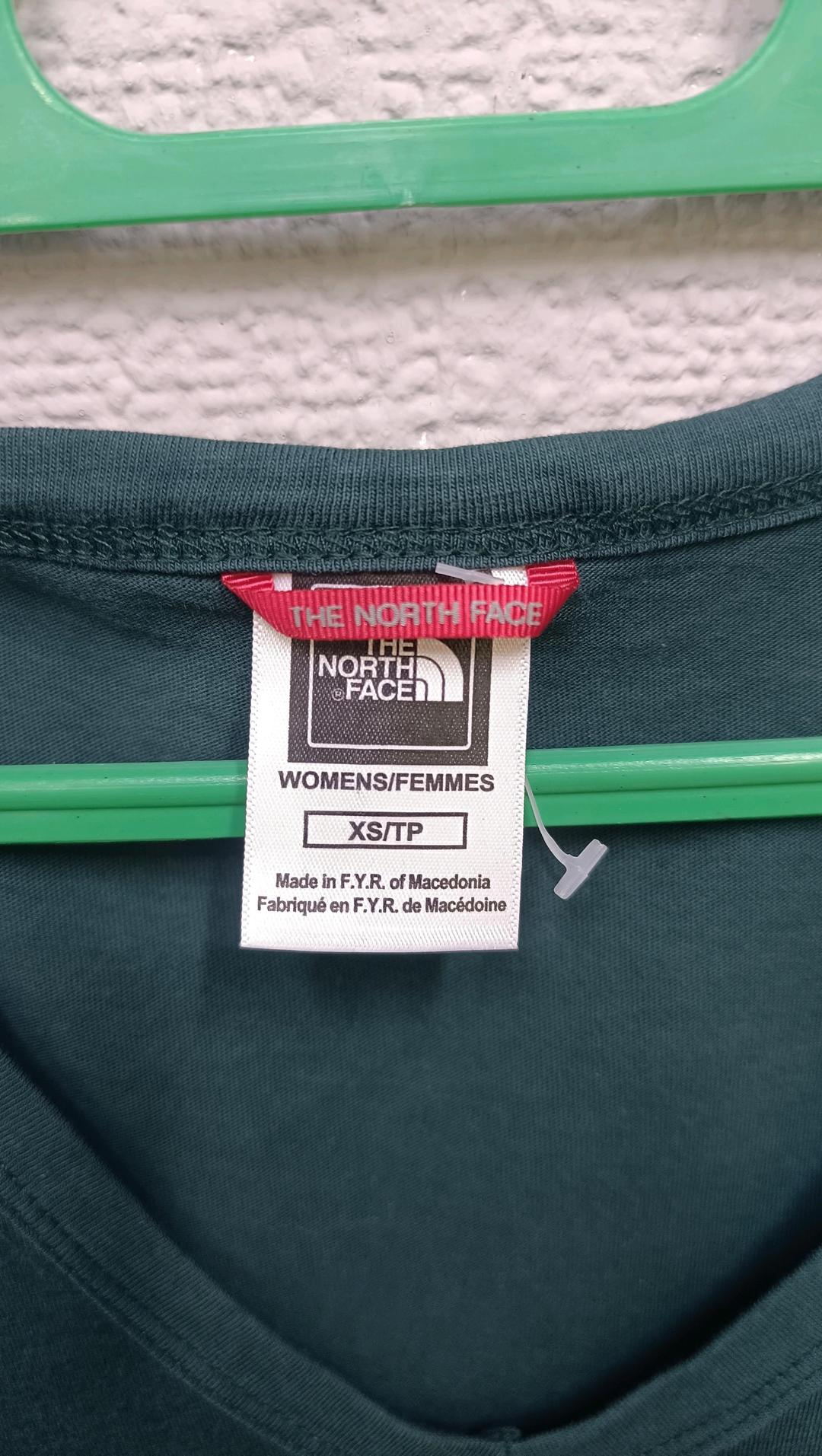 The North Face Зелёная женская футболка — фото 2
