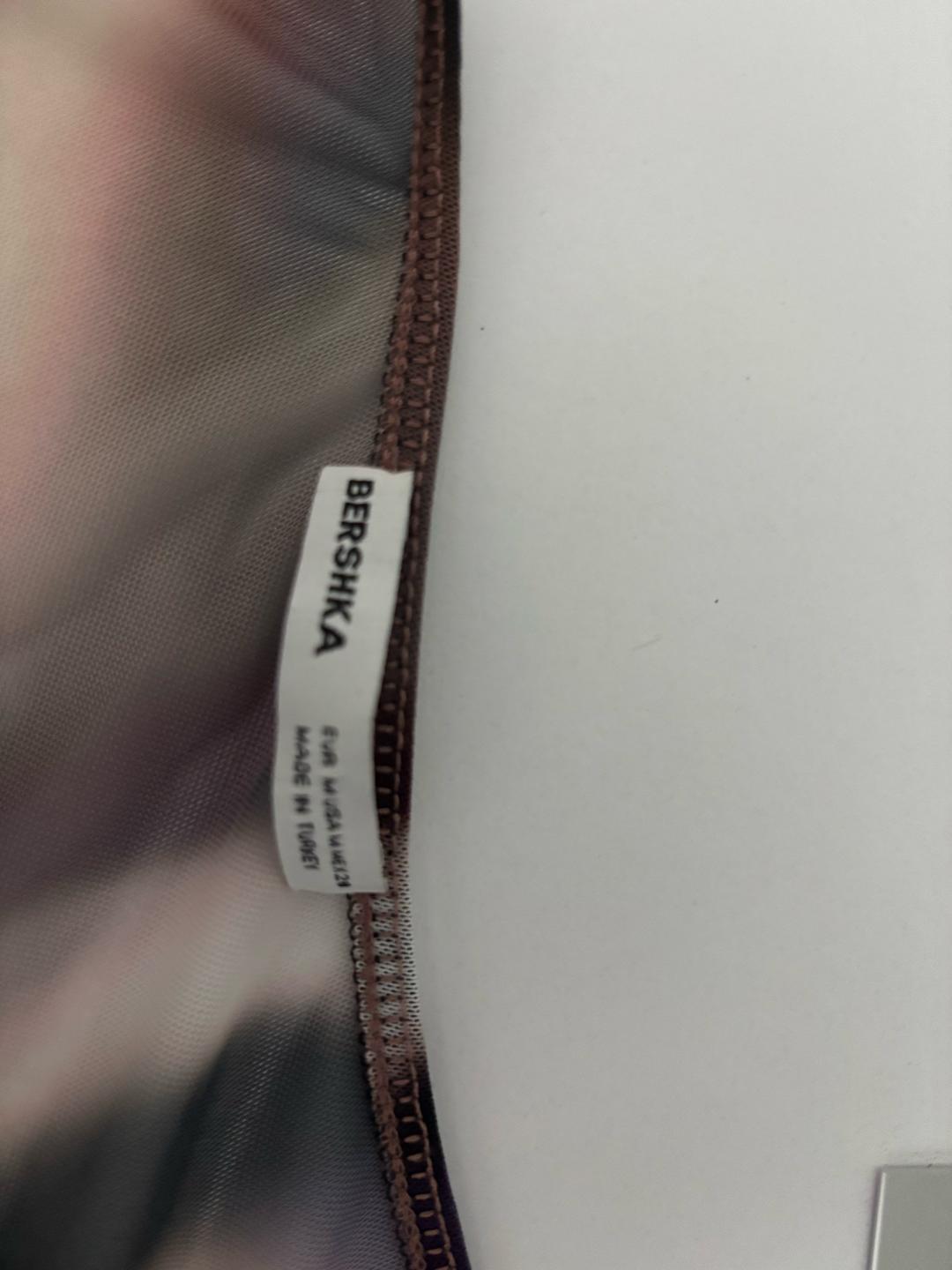Bershka Лонгслив Bershka в сетку с принтом — фото 2