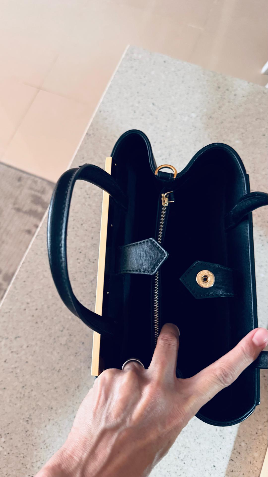 Fendi Сумка Fendi 2Jours из сафьяновой черной  кожи — фото 2