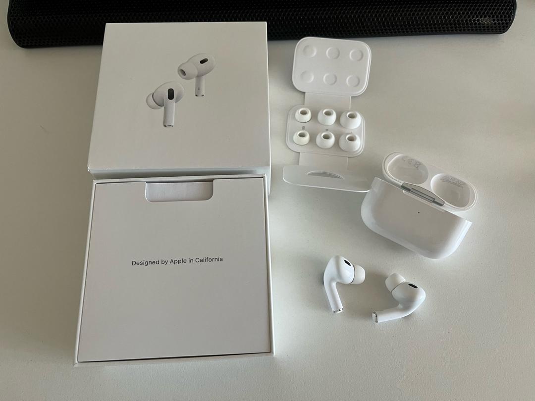 Apple Наушники Apple AirPods Pro 2 — фото 2