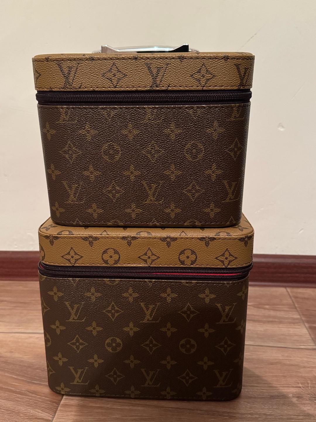 Косметичка Louis Vuitton — фото 2