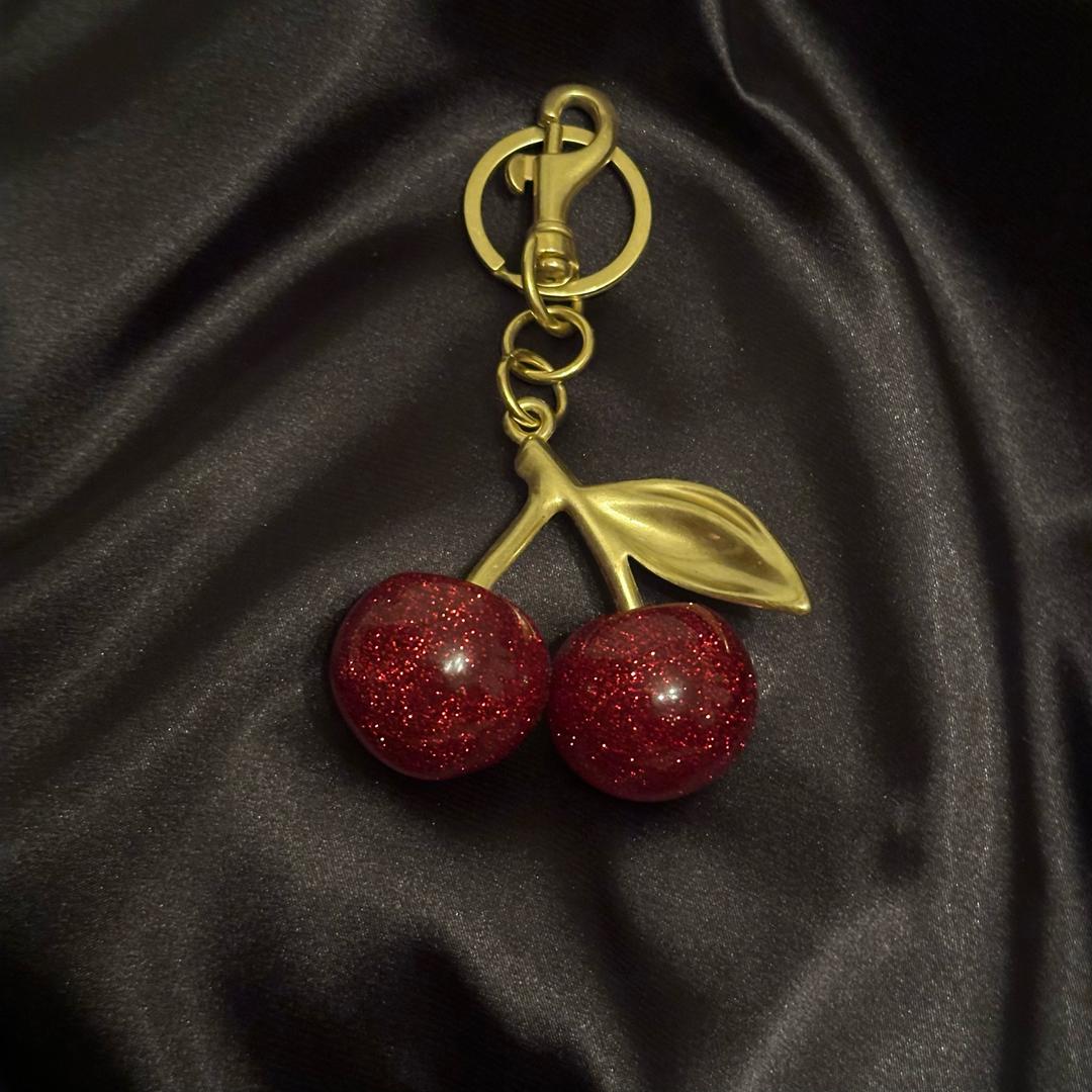 Нет бренда Брелок вишни 🍒 как у сумок Coach — фото 2