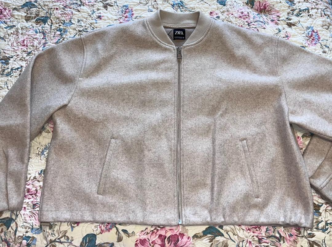 Zara лёгкий бомбер для весеннего сезона — фото 2