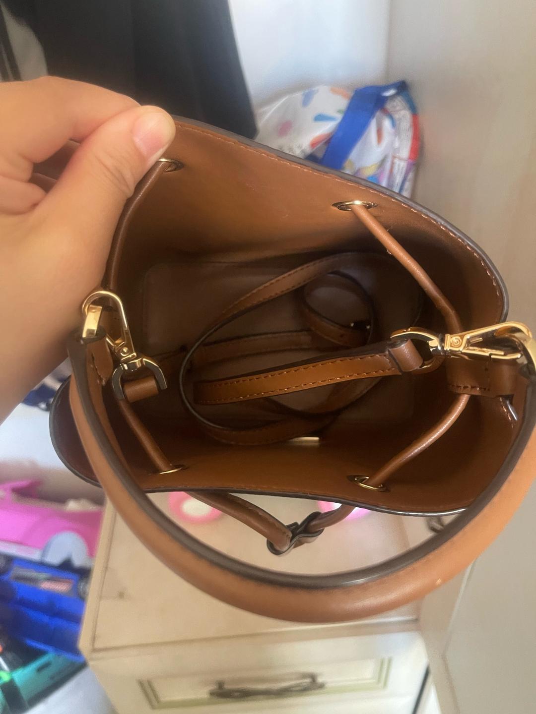 Michael Kors Сумка-ведро Michael Kors — фото 2