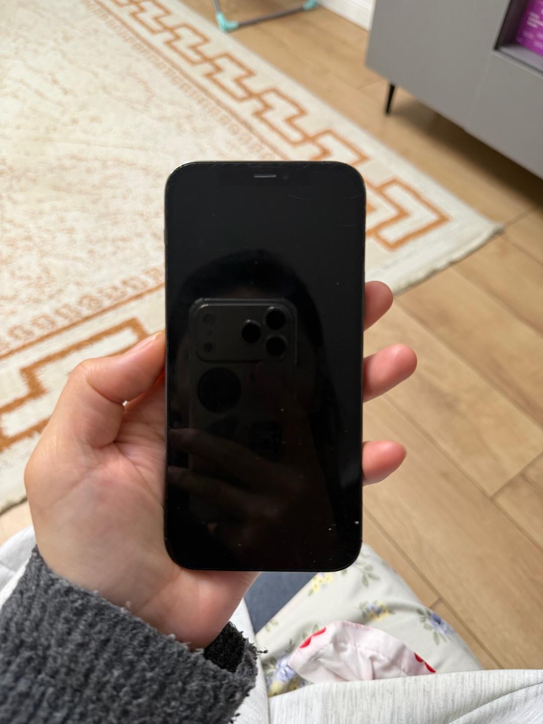 Apple Смартфон Apple 12 pro — фото 2