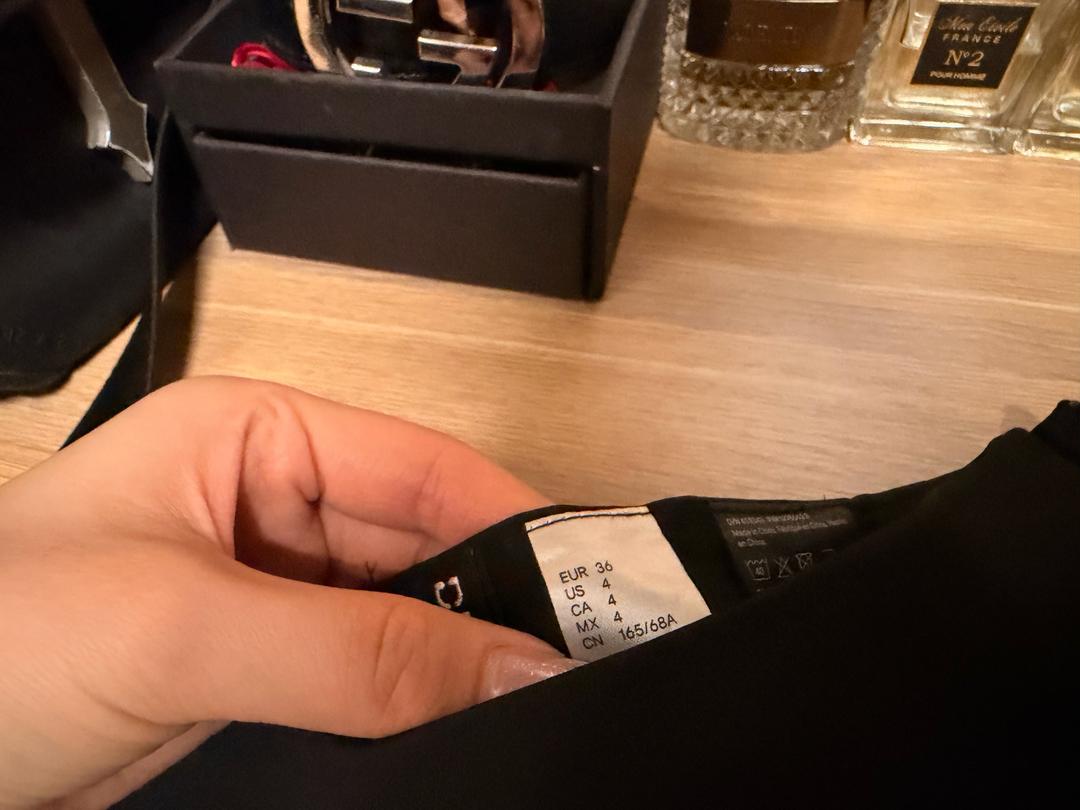 H&M Черная юбка мини с оборкой — фото 2