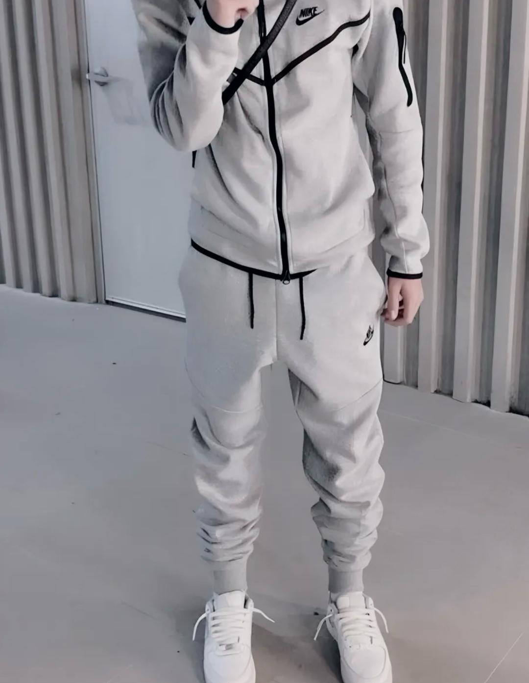 Nike Спортивный костюм tech fleece — фото 2