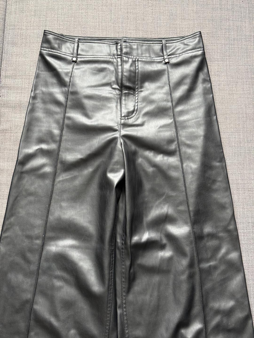 Zara Брюки из экокожи — фото 2