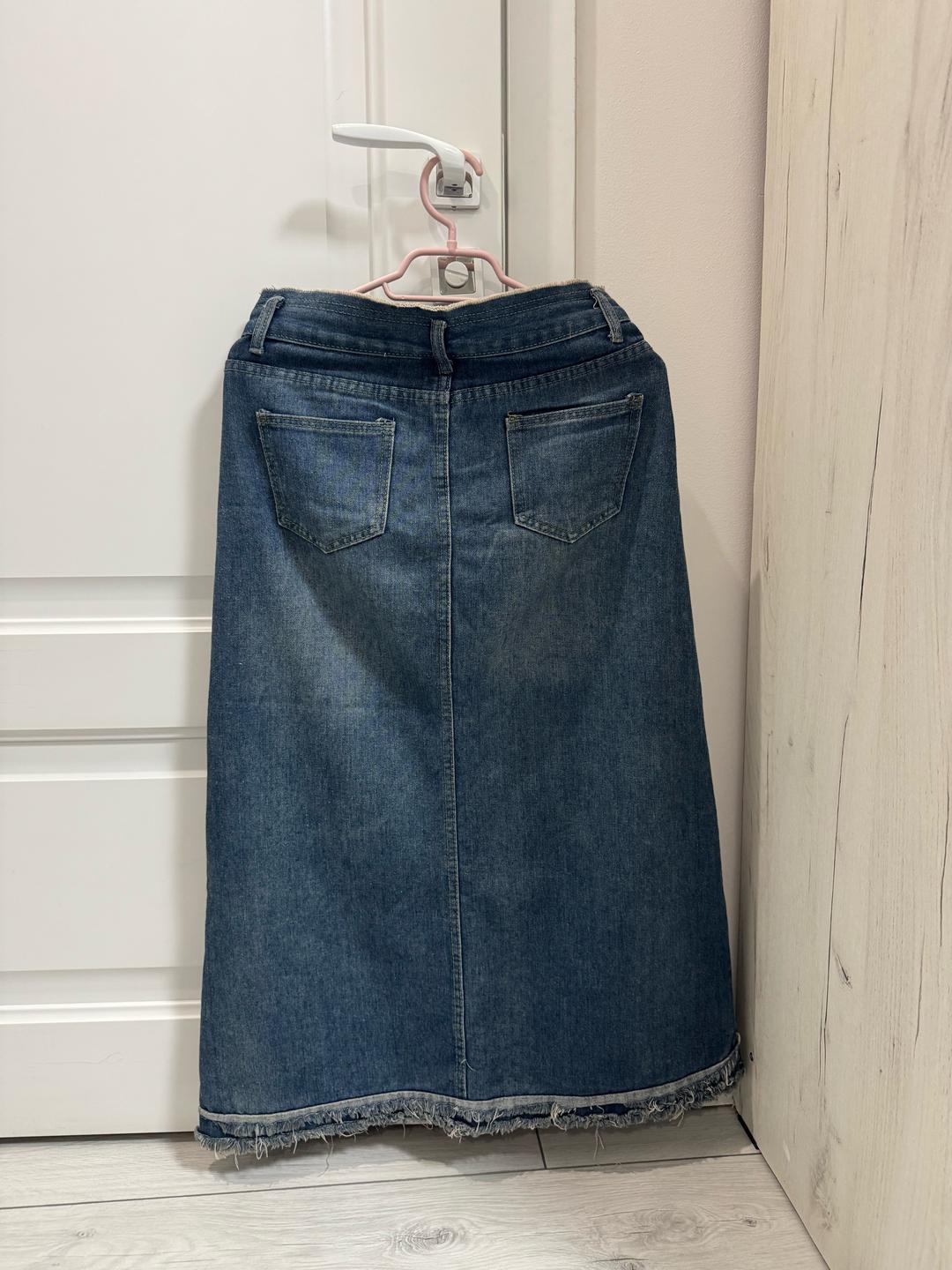 &Denim Джинсовая юбка миди с необработанным краем — фото 2