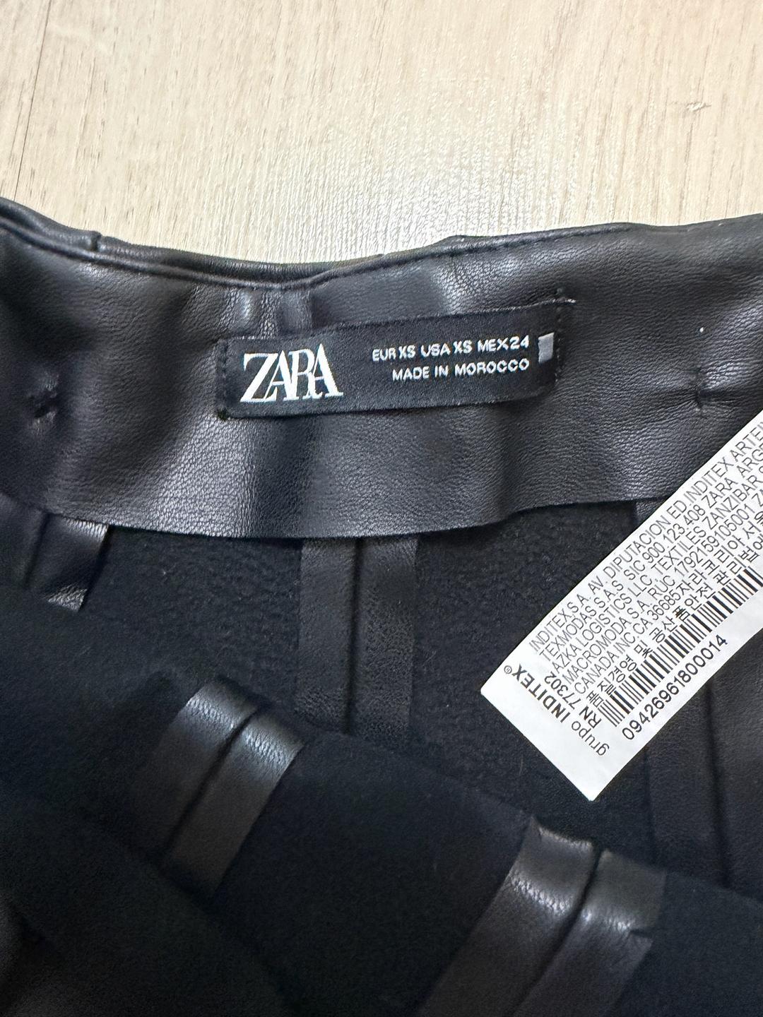 Zara Кожаная юбка Zara. — фото 2