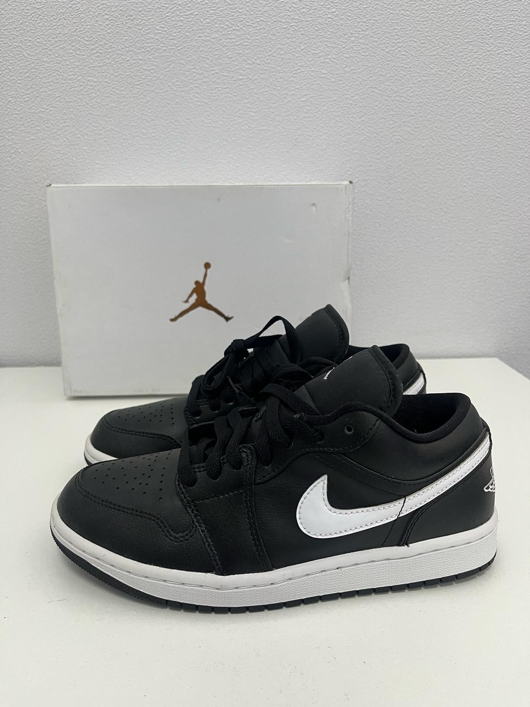 Nike Женские кроссовки Nike, оригинальные, новые — фото 2