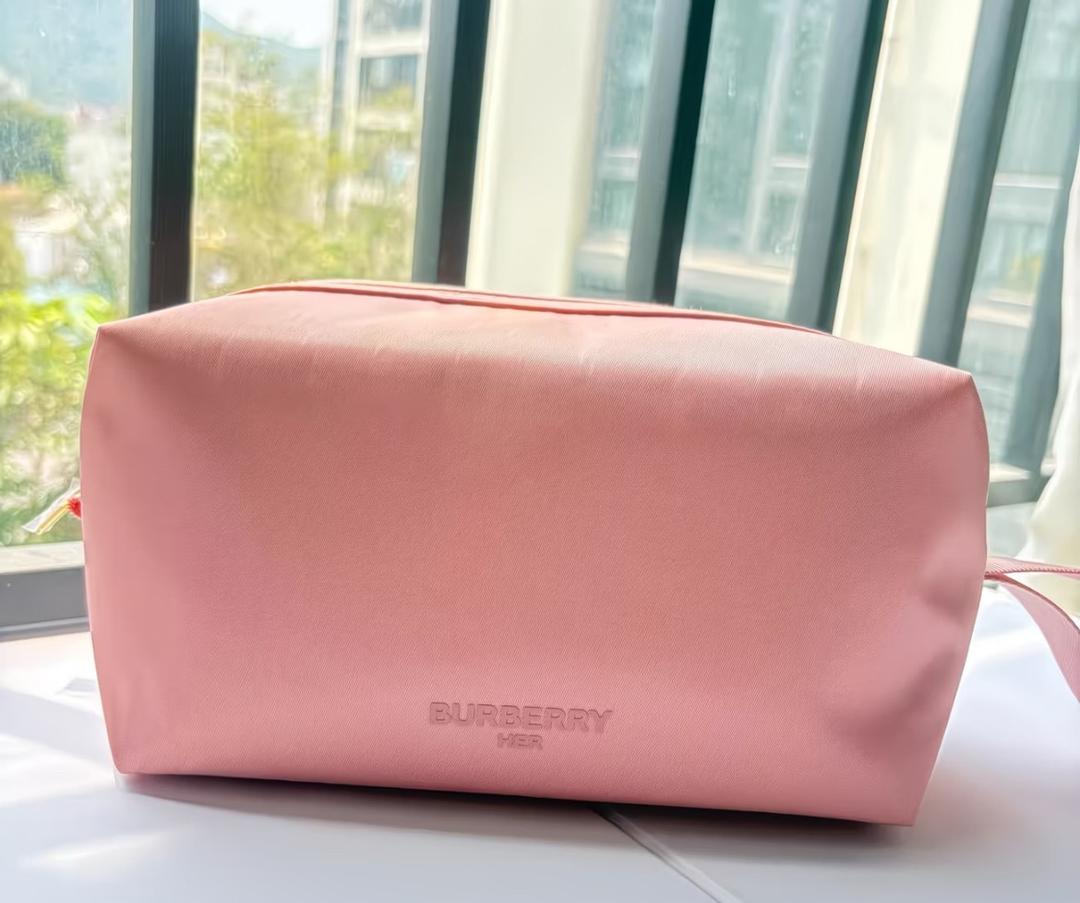 Burberry Косметичка Burberry VIP Gift — фото 2