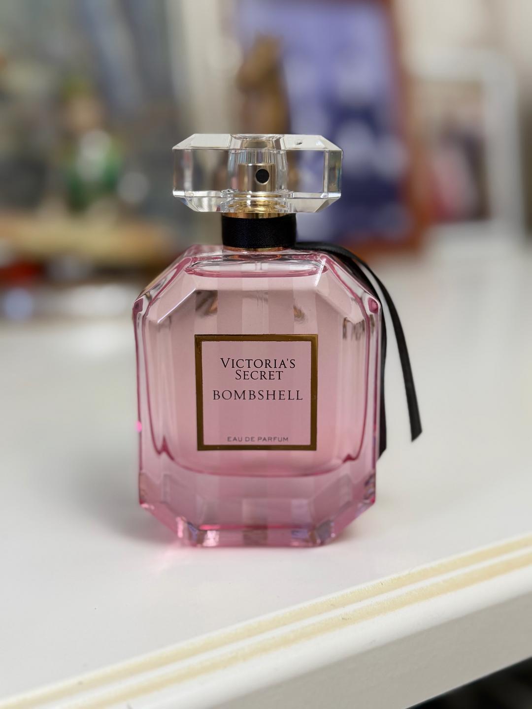 Victoria's Secret Парфюмерная вода Victoria's Secret Bombshell 50ml — фото 2