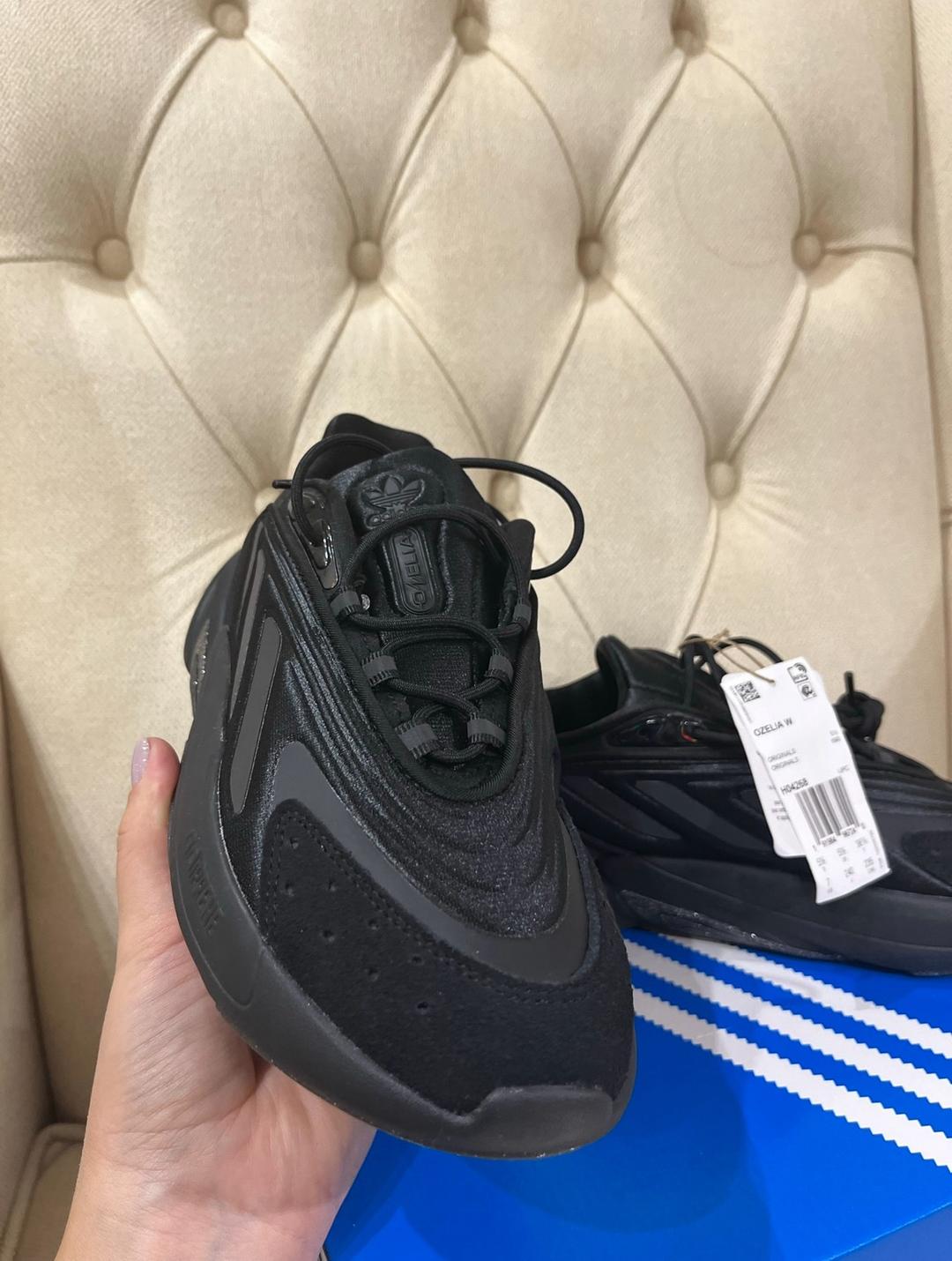 Adidas Женские кроссовки Adidas — фото 2