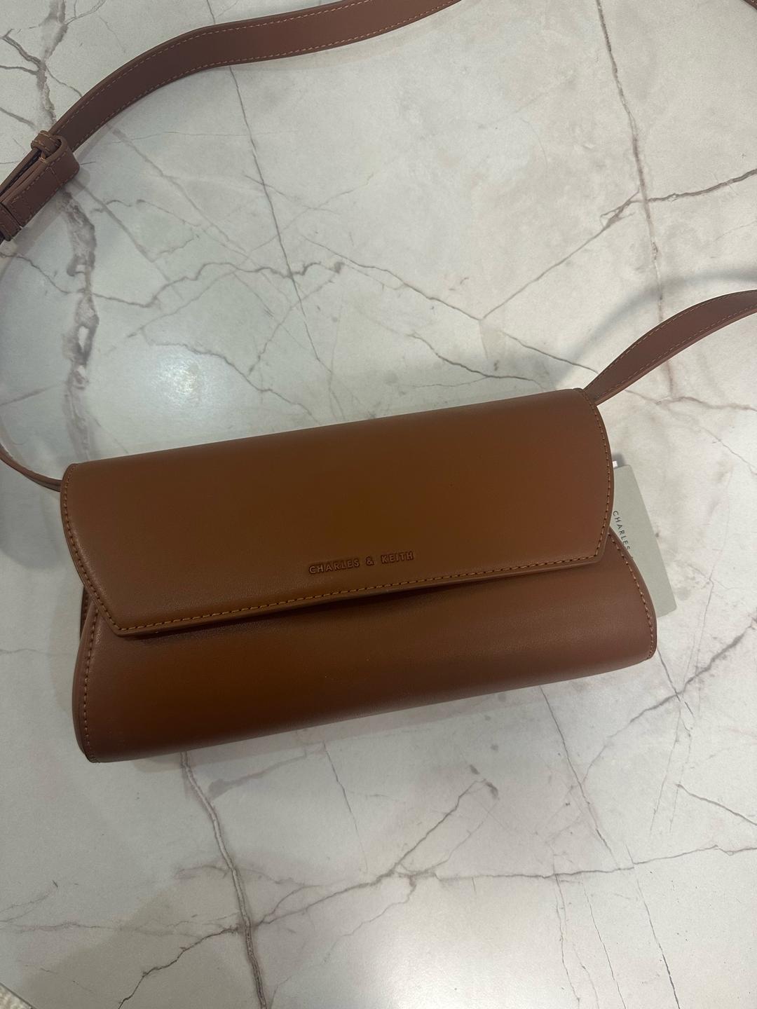 Charles & Keith Сумка багет Charles & Keith Cassiopeia — фото 2