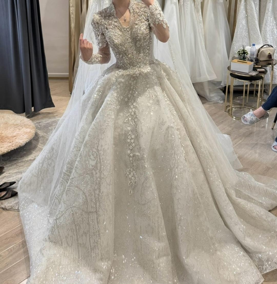 Zukhra Wedding Роскошное свадебное платье с вышивкой и бисером — фото 2