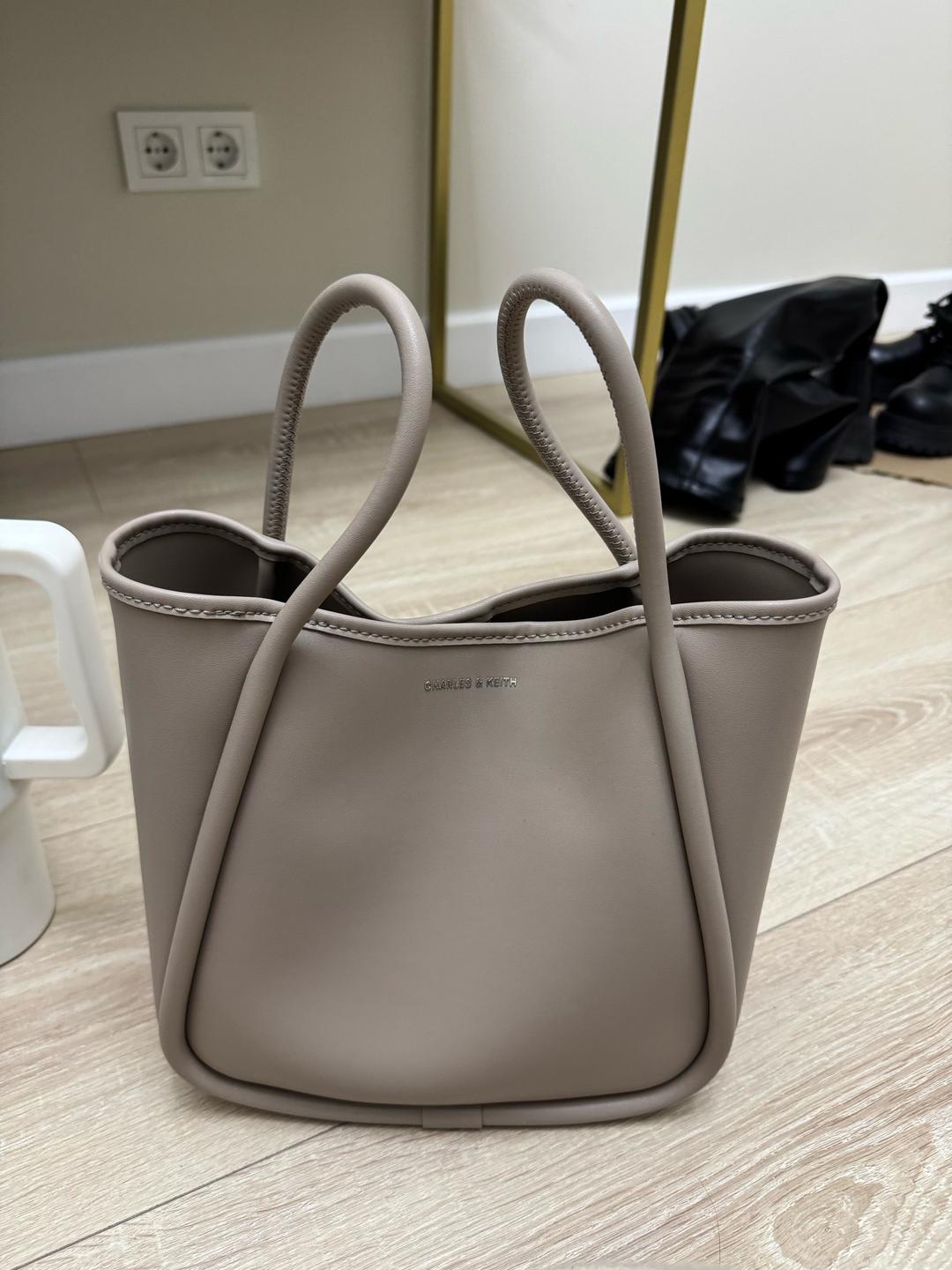 Charles & Keith Сумка Charles & Keith The Lyla Tote Bag — фото 2