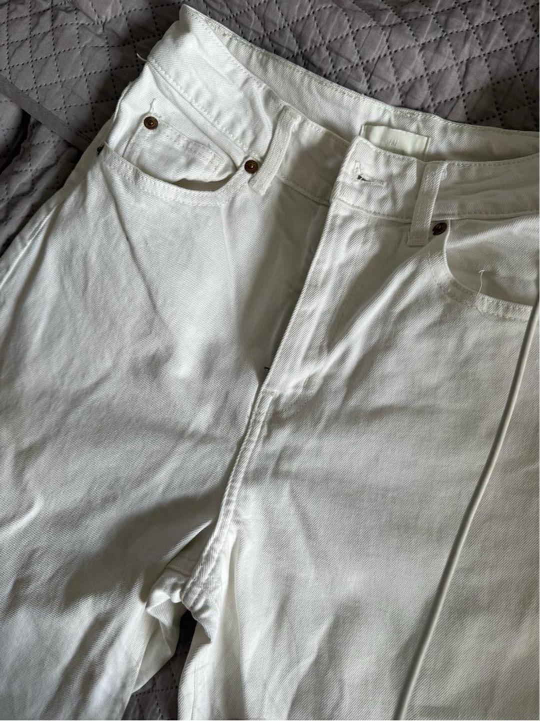 H&M Белые джинсы — фото 2
