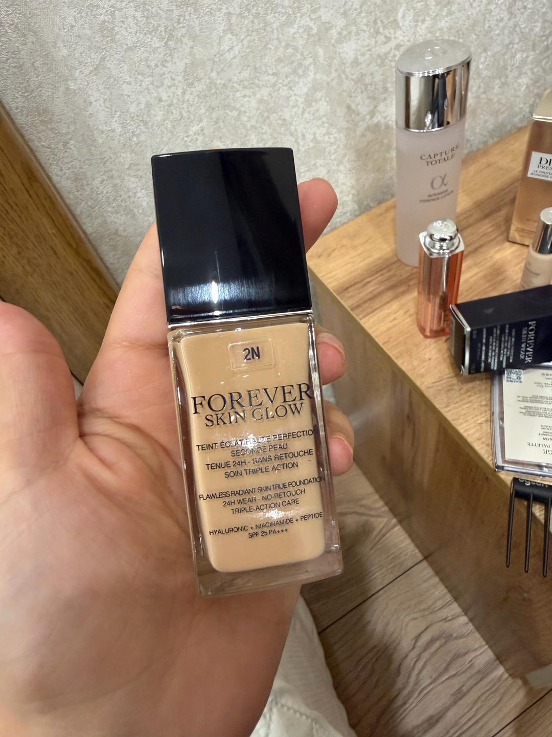 Dior Тональный крем Dior Forever Skin Glow — фото 2