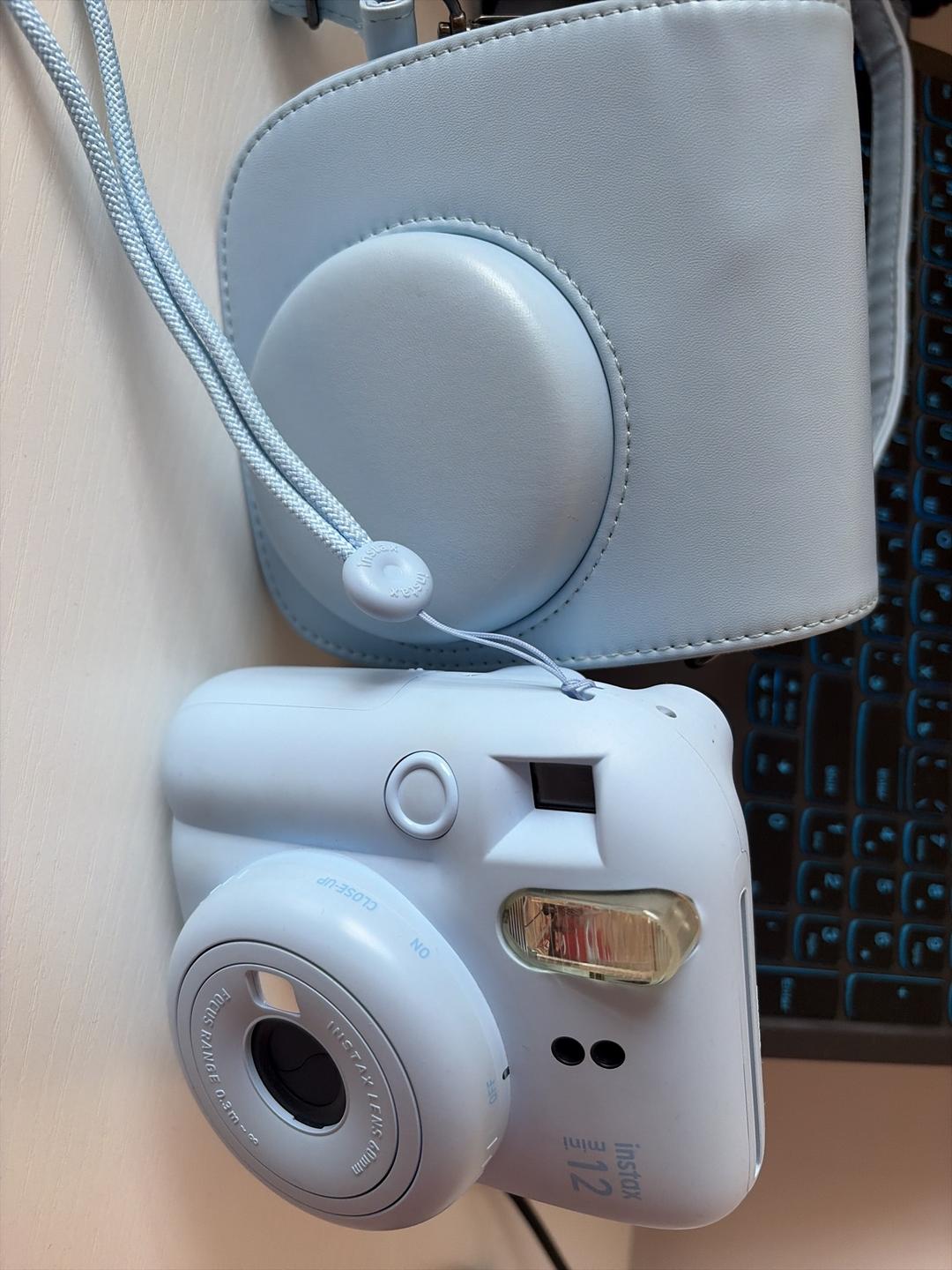 Fujifilm Фотоаппарат моментальной печати Fujifilm Instax Mini 12 — фото 2