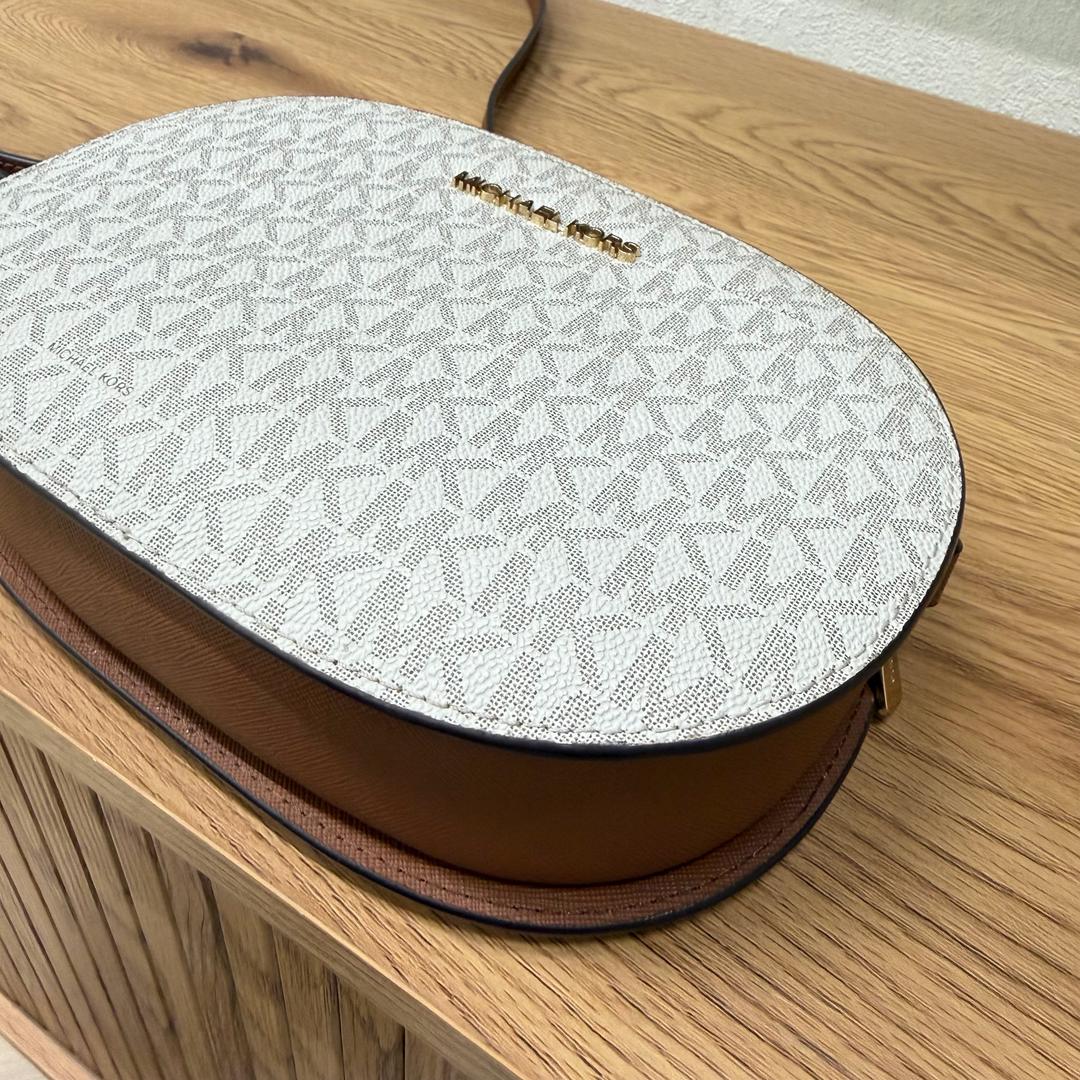 Michael Kors Сумка Michael Kors через плечо — фото 2