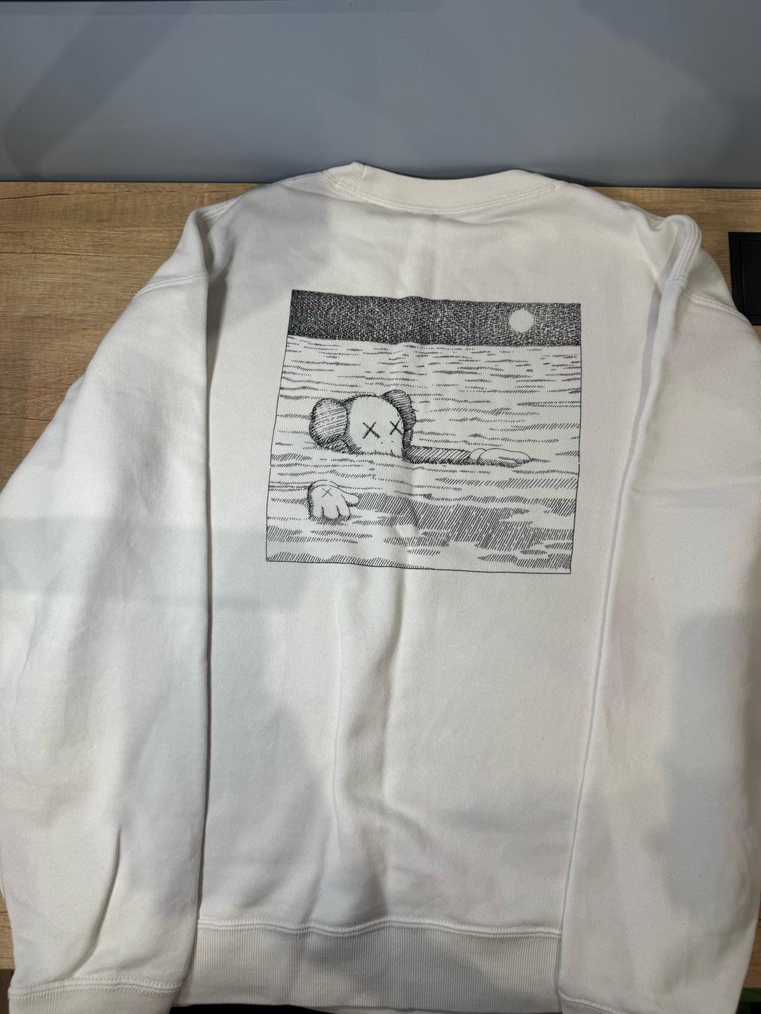 Uniqlo Белая кофта Kaws x Uniqlo — фото 2