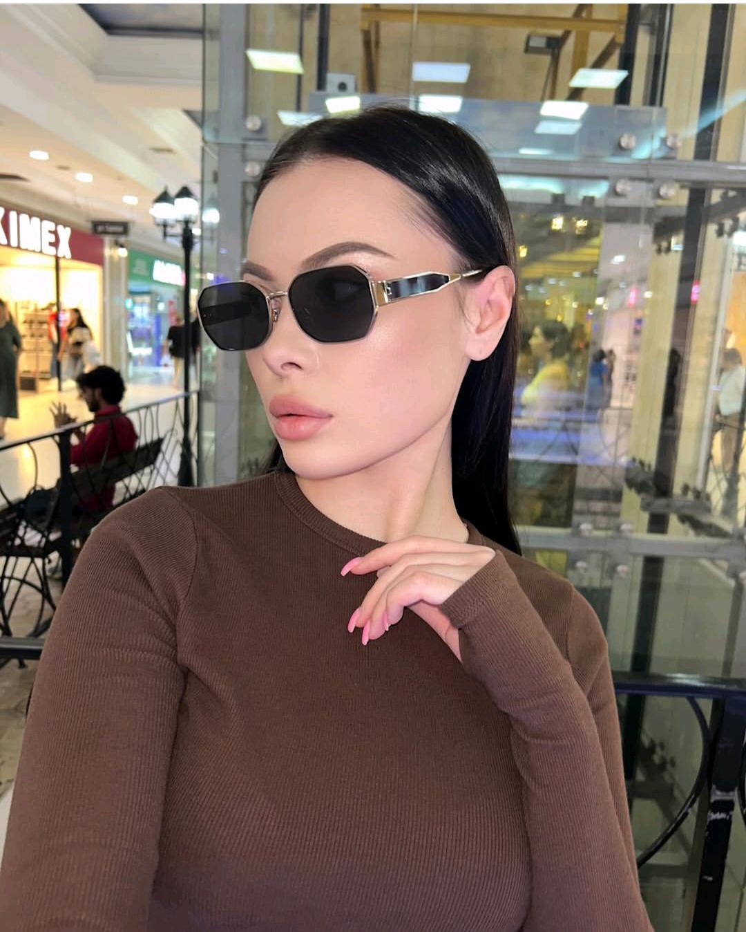 Нет бренда Новинка Люкс качество 😍 очень удобная посадка подходит на средние и узкие лица 😍 — фото 2