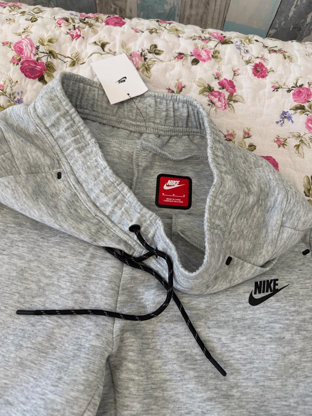 Nike низ штанов от Teech flice — фото 2
