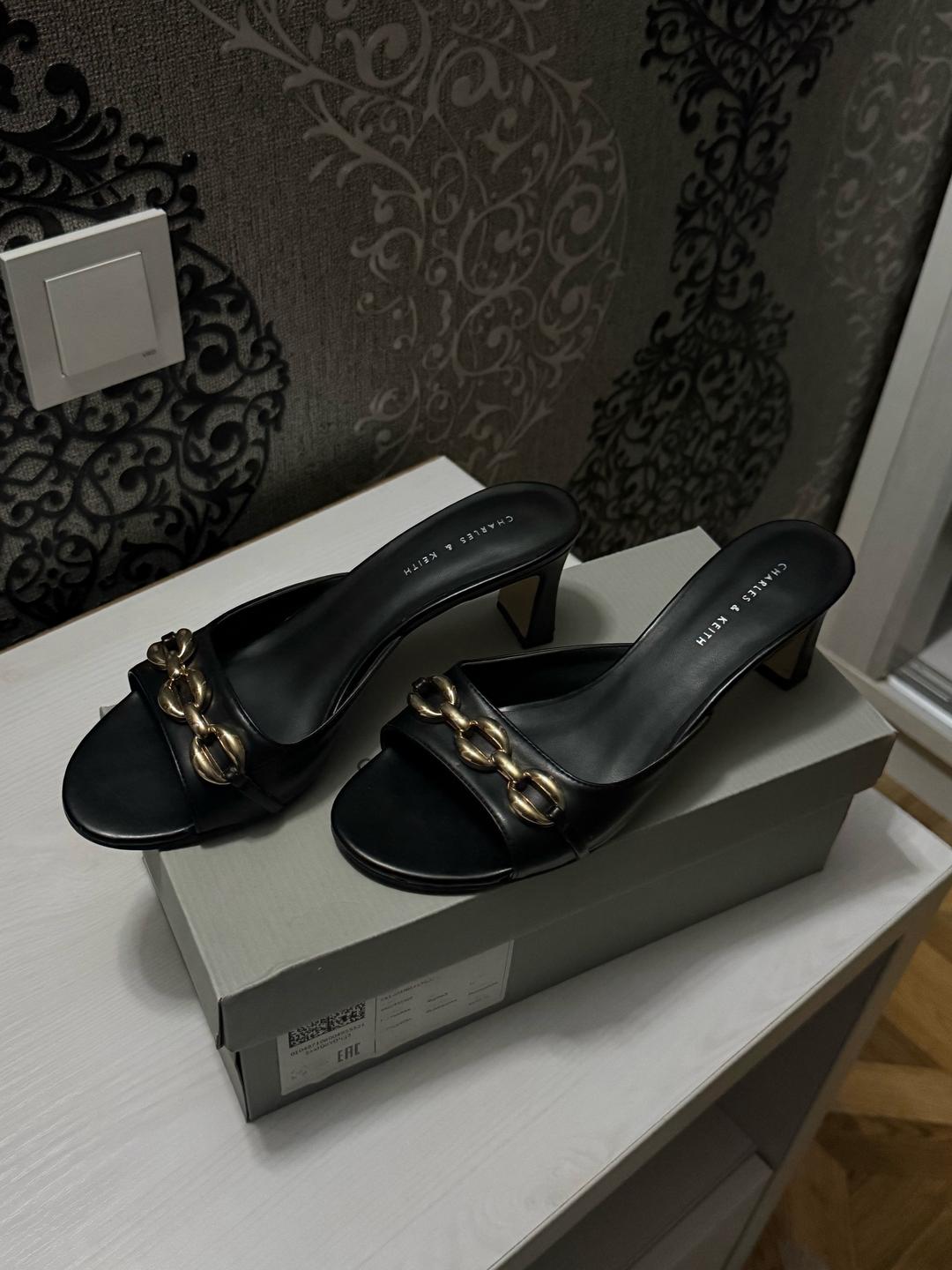 Charles & Keith Черные туфельки Charles & Keith — фото 2