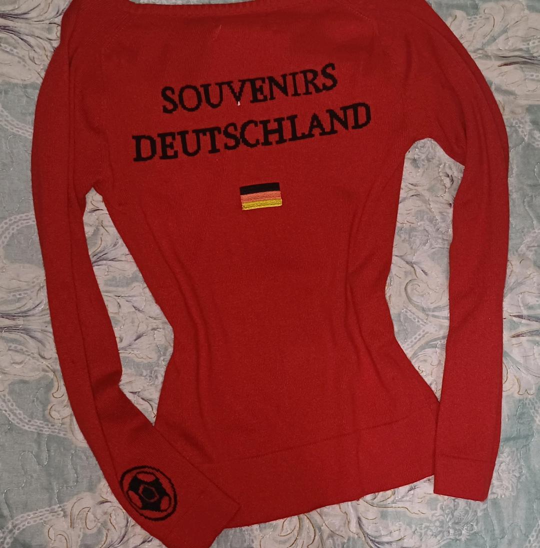 Paradox Яркая красная кофта / лонгслив «Souvenirs Deutschland»Paradox Co., Ltd Sabotage — фото 2