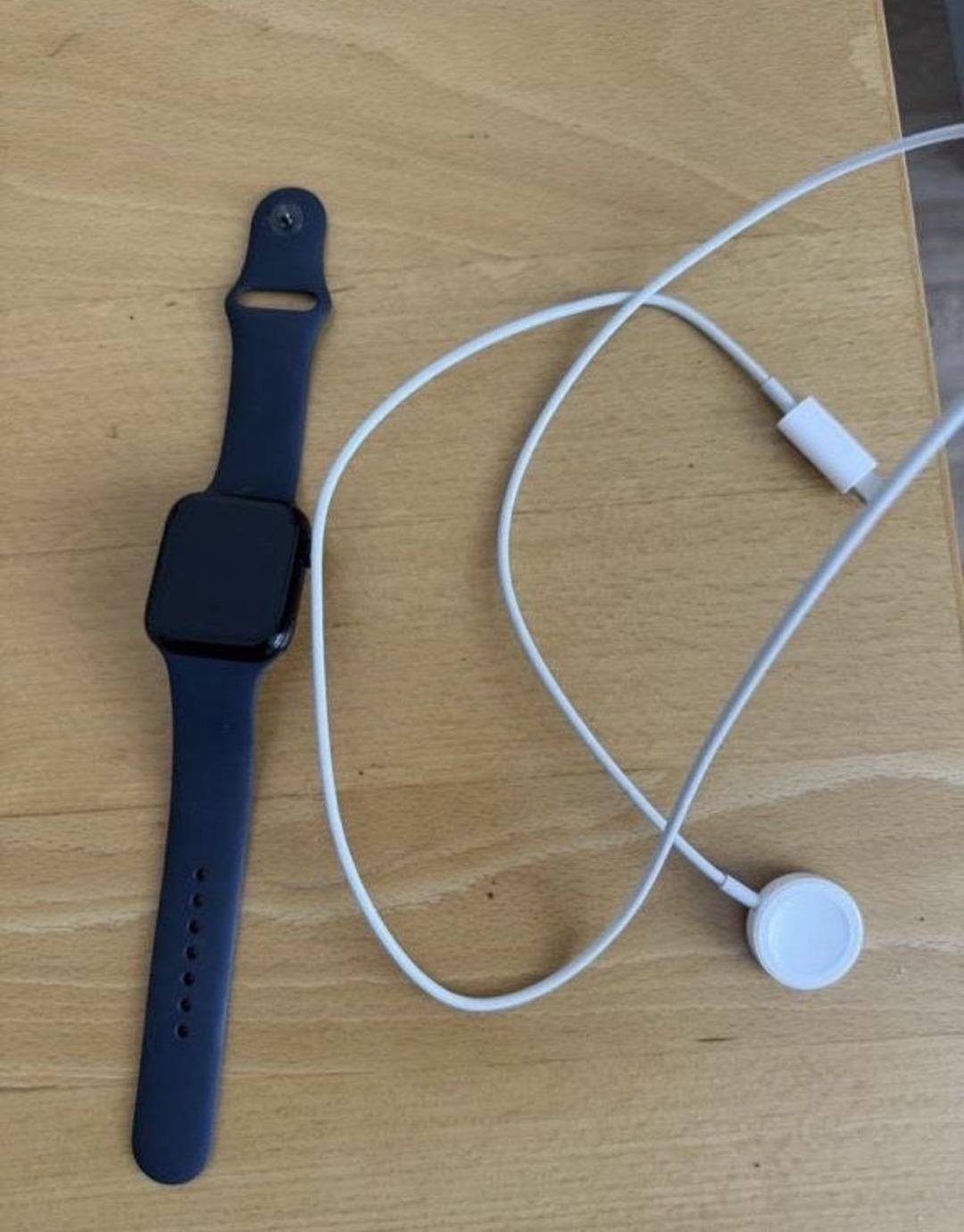 Apple Часы Apple Watch 11.5. 44Мм — фото 2