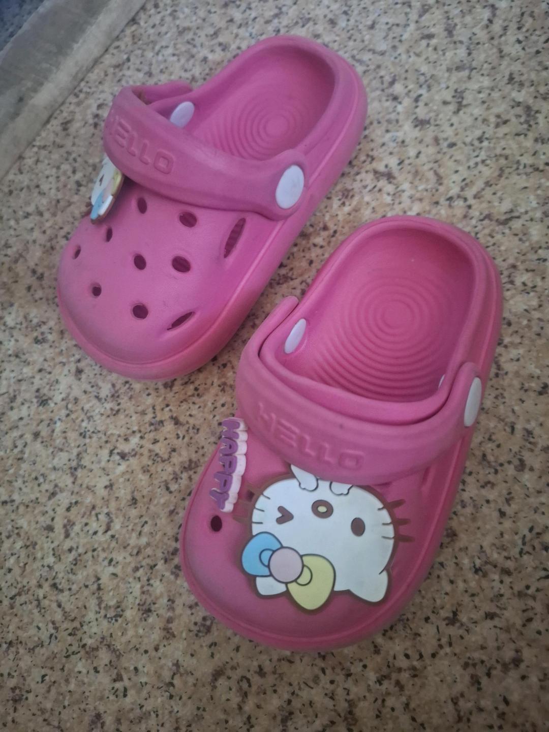 & Other stories Продам детские  crocs — фото 2