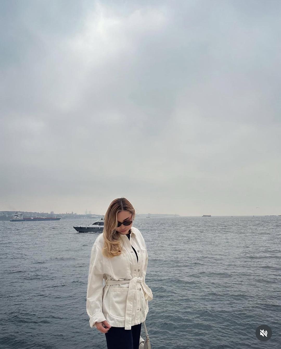 Zara Джинсовая белая курточка Zara — фото 2