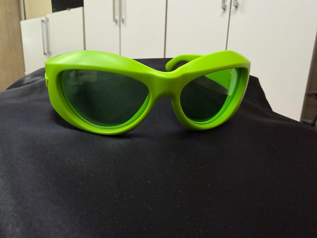 Bottega Veneta Bottega Veneta sunglasses (authentic) — фото 2