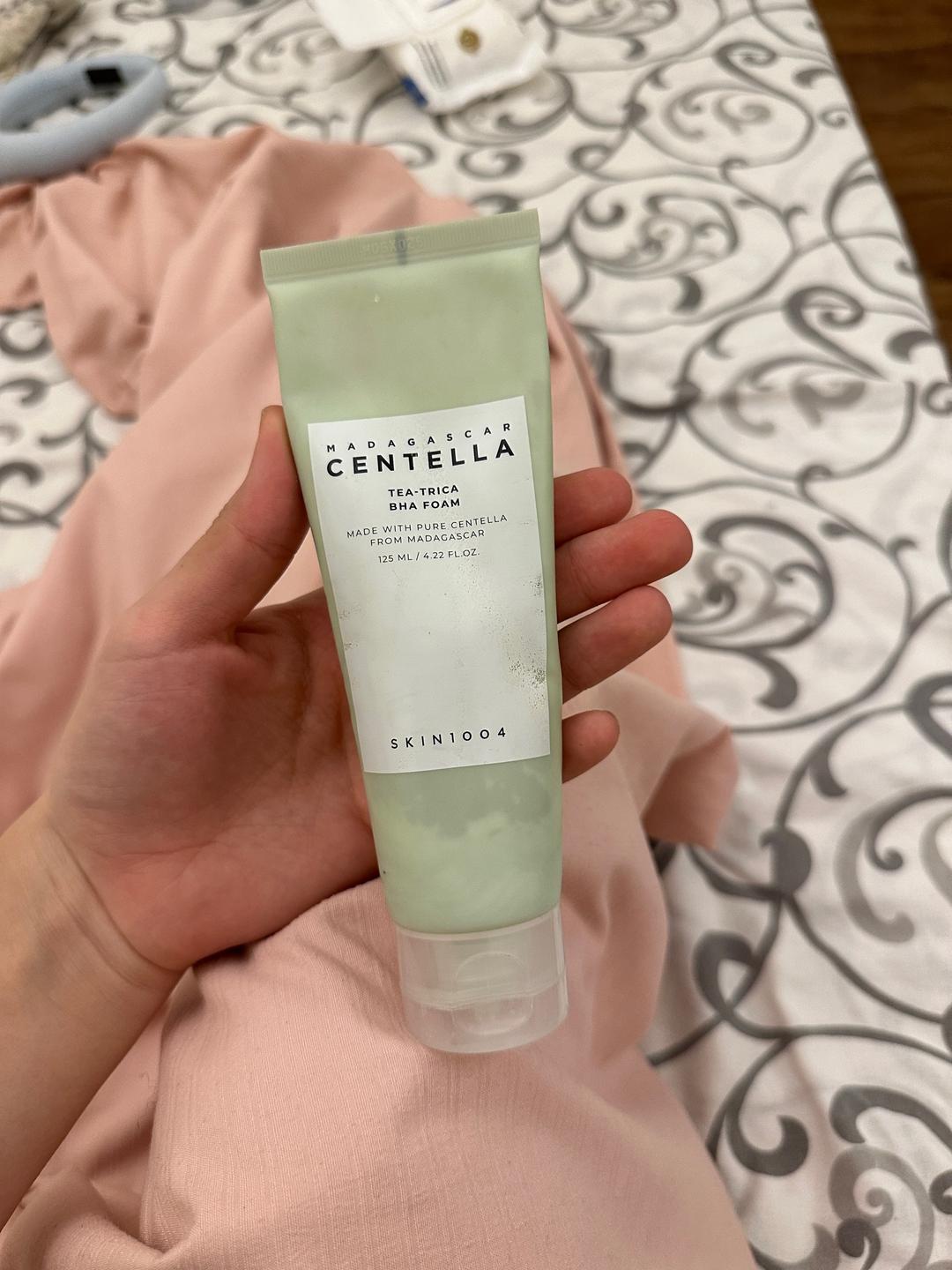 Skin1004 Пенка для умывания SKIN1004 Madagascar Centella Tea-Trica BHA Foam — фото 2