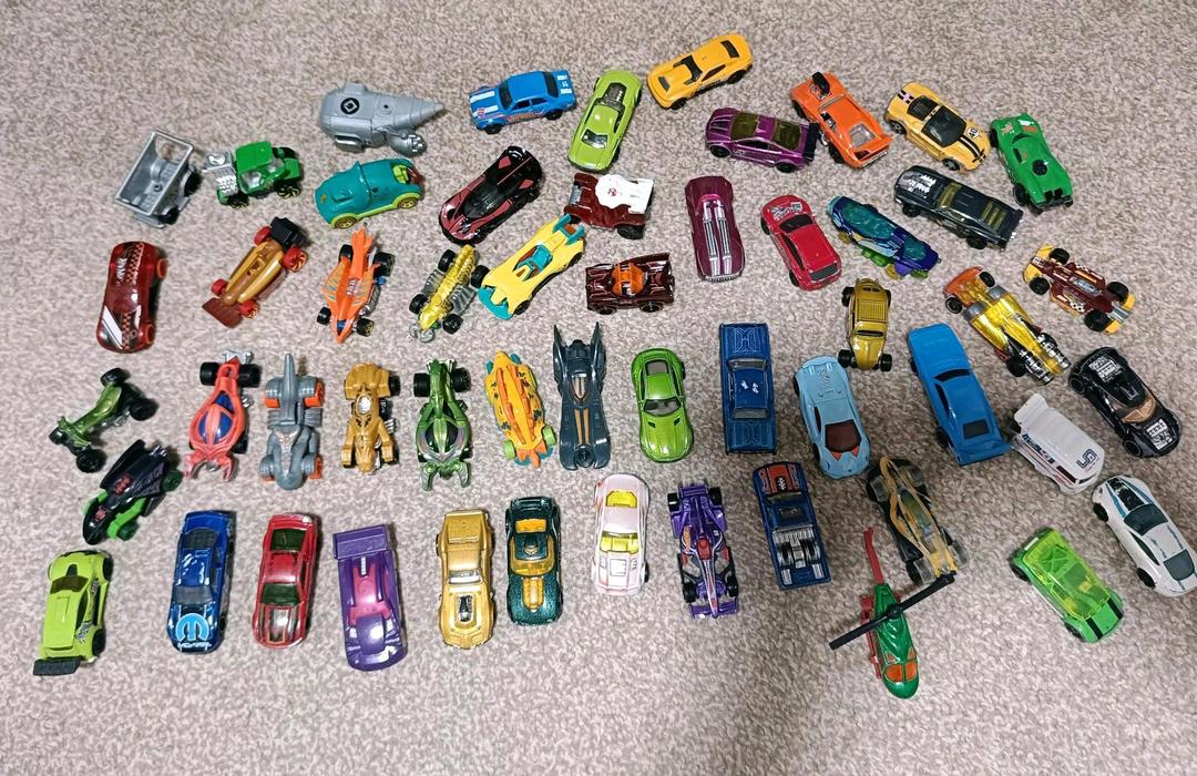 Hot Wheels Коллекция машинок Hot Wheels 50 шт+ кейс — фото 2