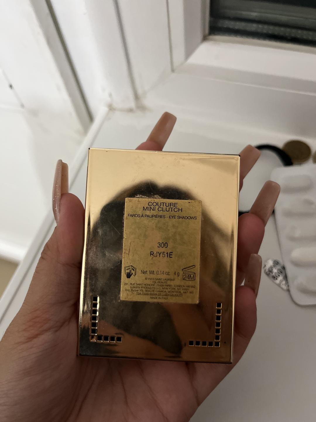 Yves Saint Laurent Тени для век Yves Saint Laurent Couture Mini Clutch — фото 2
