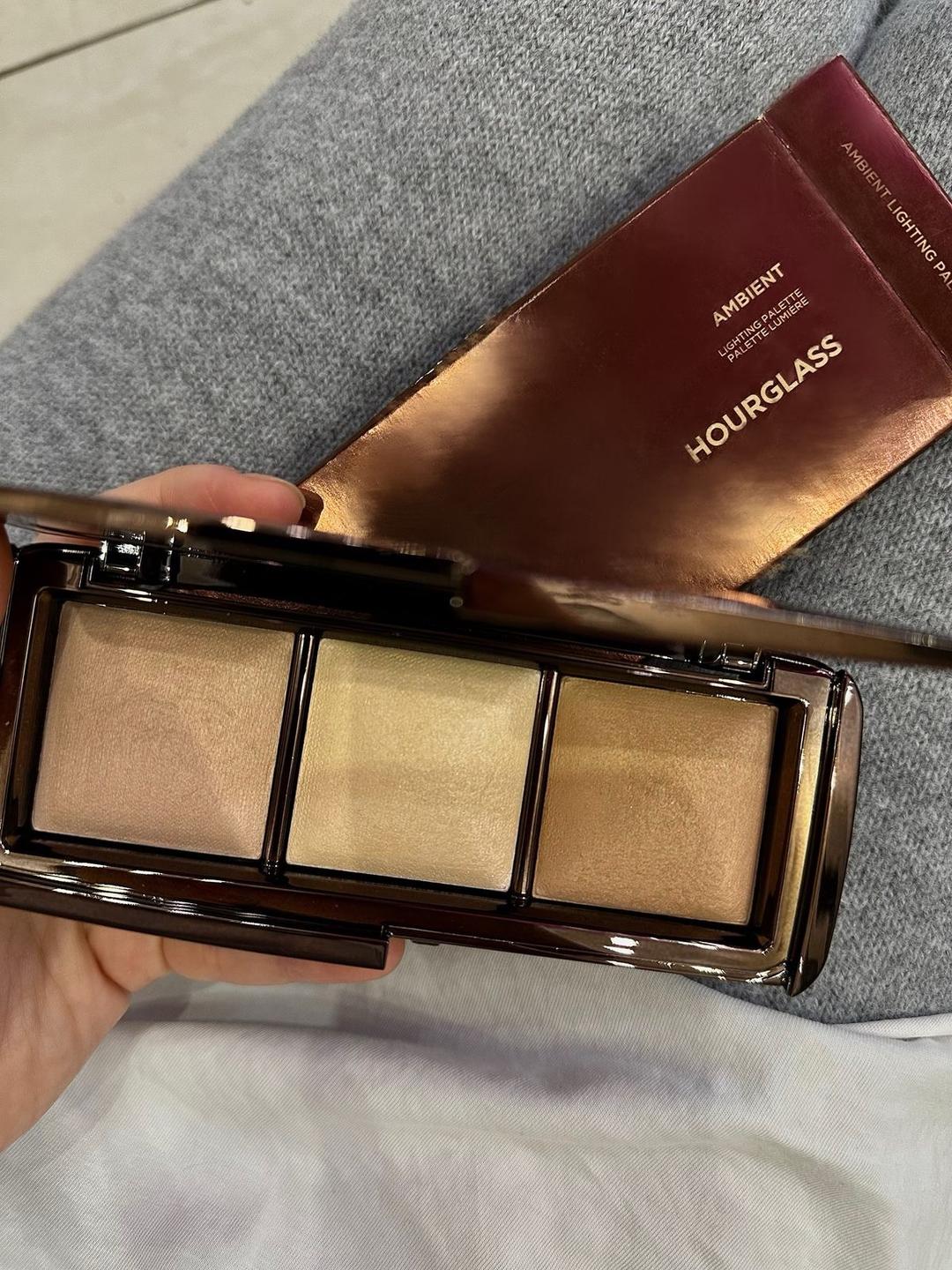 Hourglass Палетка для лица Hourglass Ambient Lighting — фото 2
