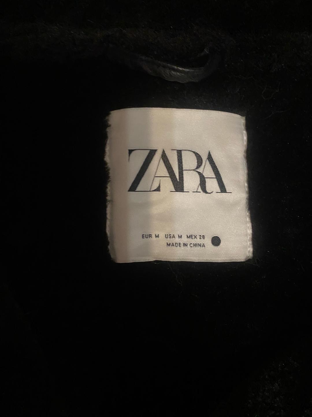Zara Безрукавка зимняя, дубленка зимняя Zara — фото 2