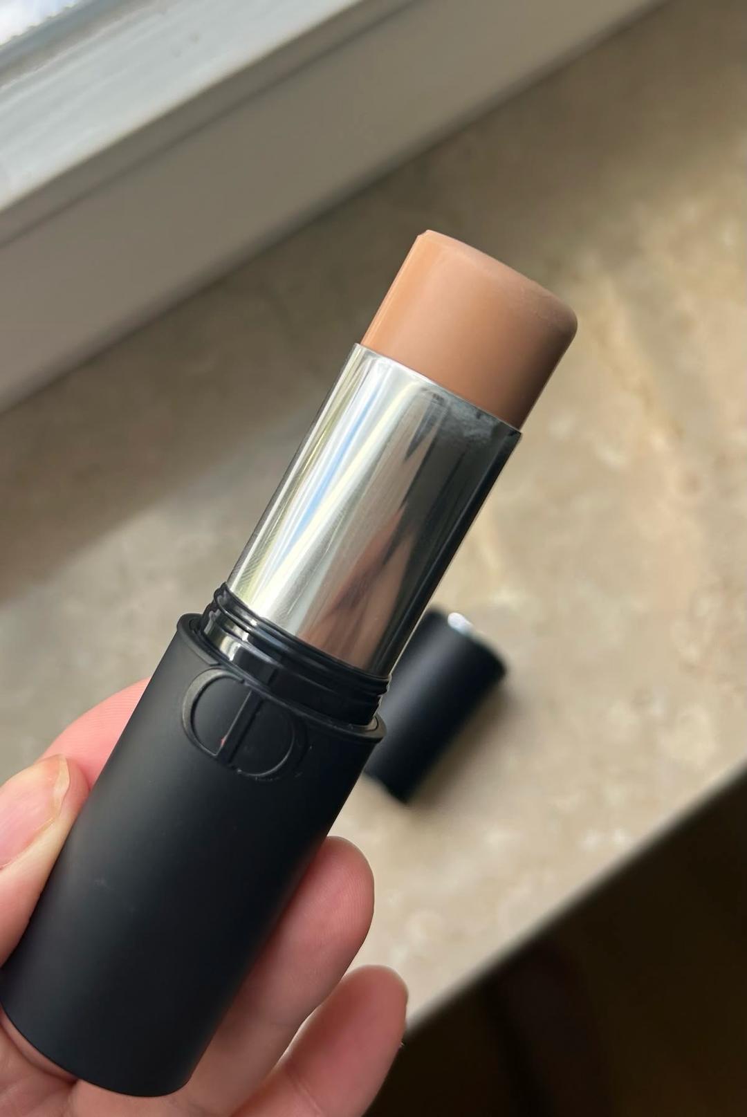 Dior Скульптурирующий стик Dior Forever Skin Contour — фото 2