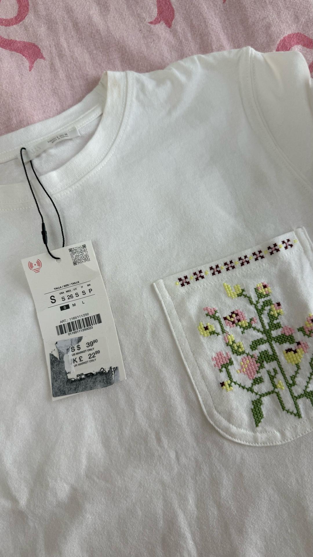 Zara Футболка с карманом и вышивкой — фото 2