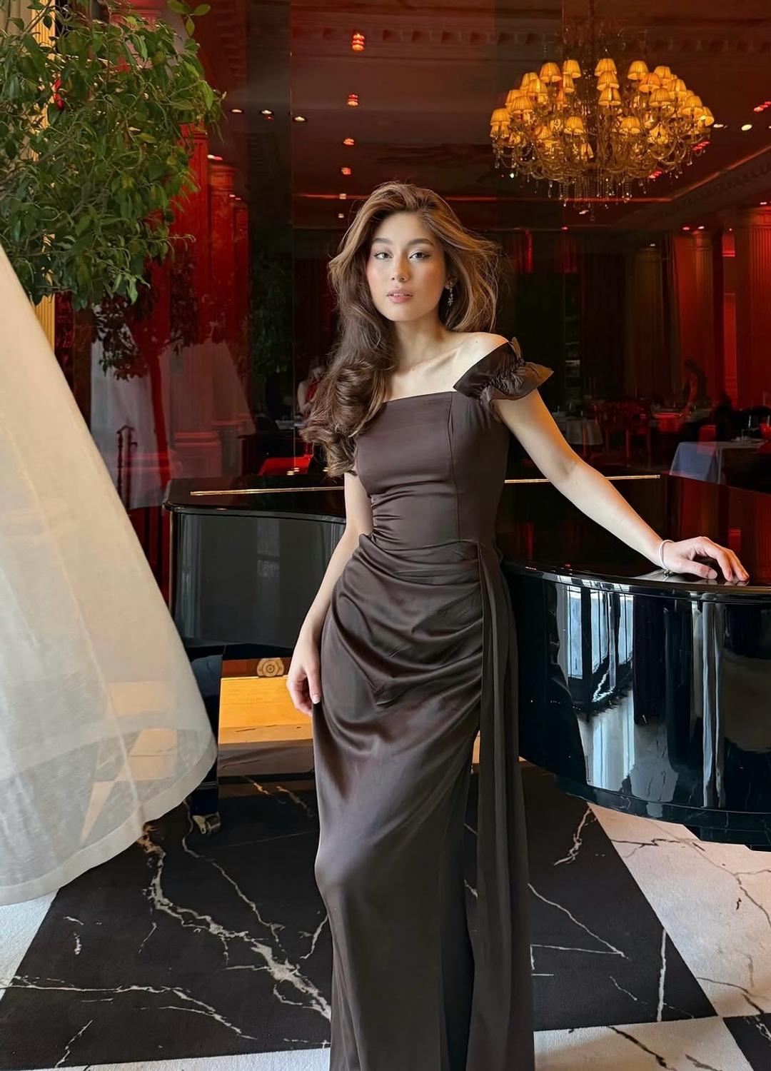 my look Атласное платье коричневого цвета размера s/xs — фото 2