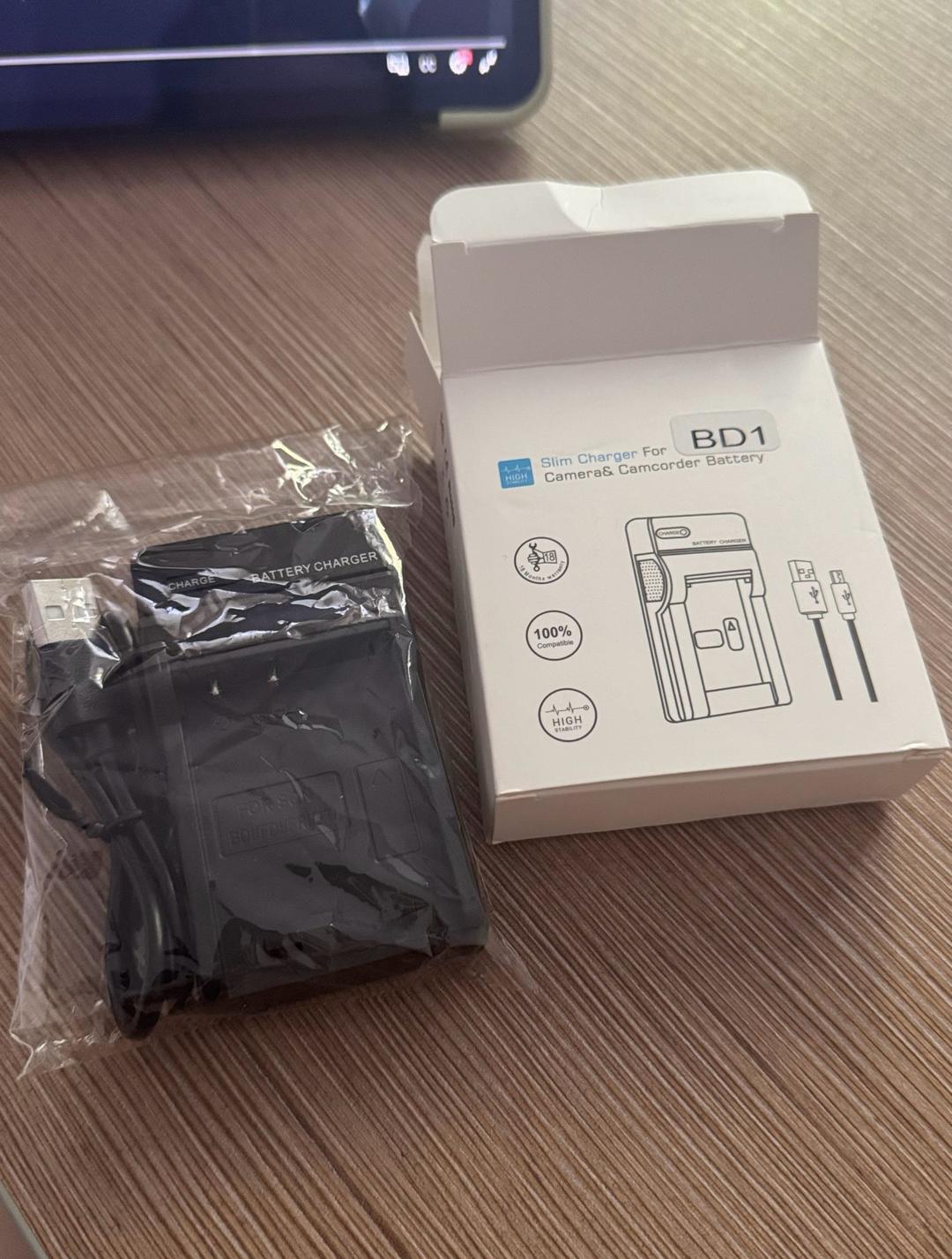 Sony Зарядное устройство USB для Sony NP-BD1 FD1 FR1 FT1 — фото 2
