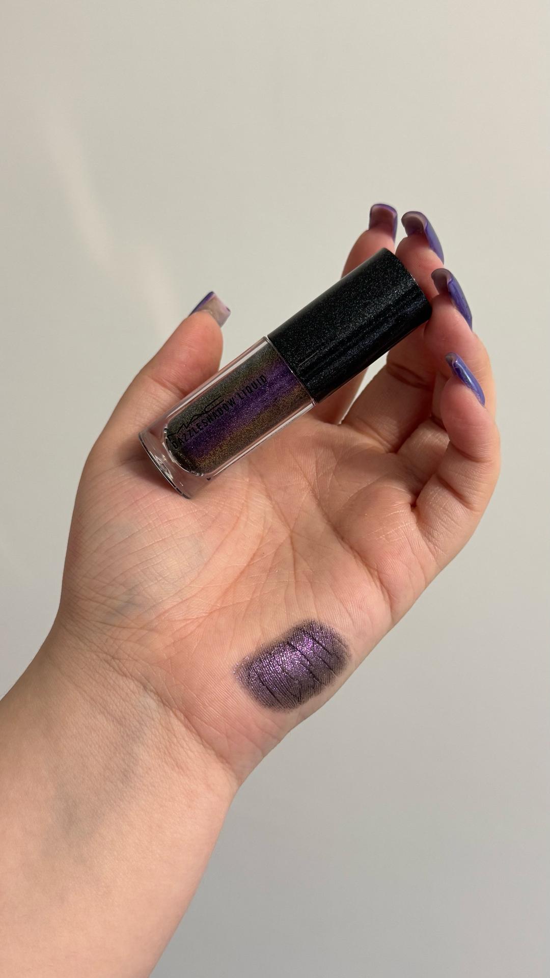 MAC Жидкие тени для век MAC Dazzleshadow Liquid — фото 2
